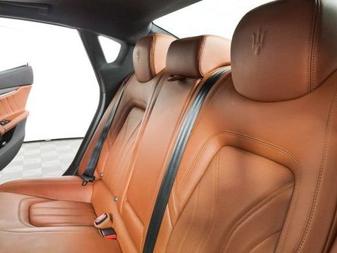 Used 2023 Maserati Quattroporte GT RWD image 22