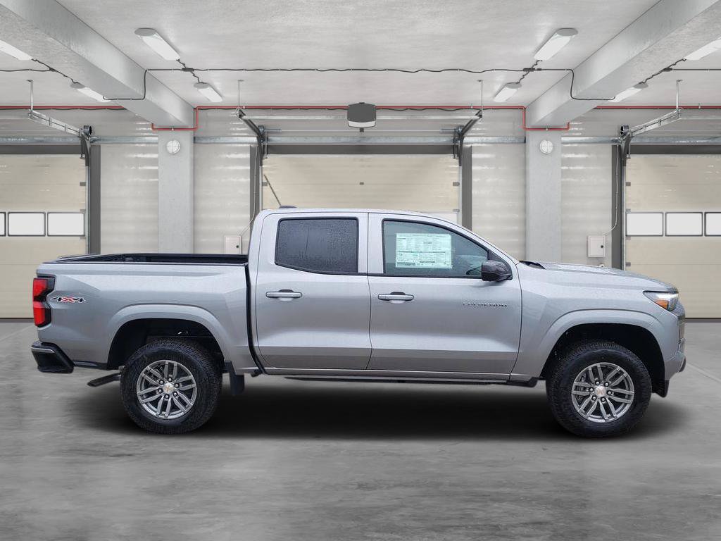 New 2026 Chevrolet Colorado LT w/ LT Convenience Package AWD/4WD image 2