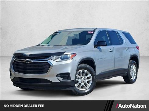 Used 2020 Chevrolet Traverse LS FWD image 1