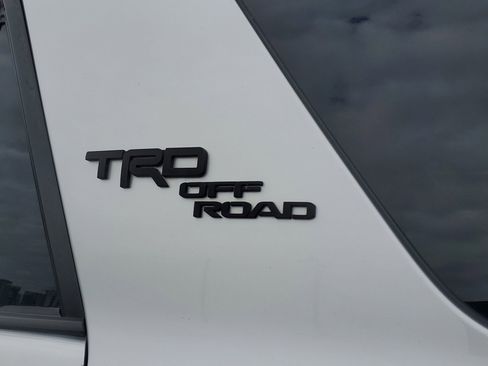 Used 2021 Toyota 4Runner TRD Off-Road Premium image 8