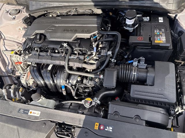 Used 2023 Hyundai Elantra SEL FWD image 26