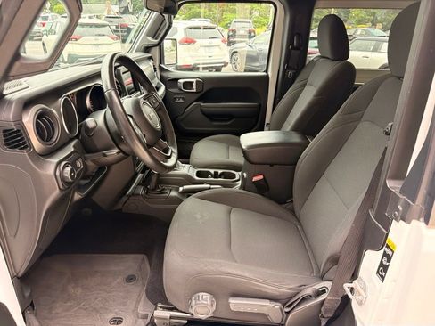 Used 2023 Jeep Wrangler Sport AWD/4WD image 11