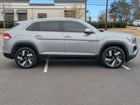 New 2026 Volkswagen Atlas Cross Sport SEL AWD/4WD image 3