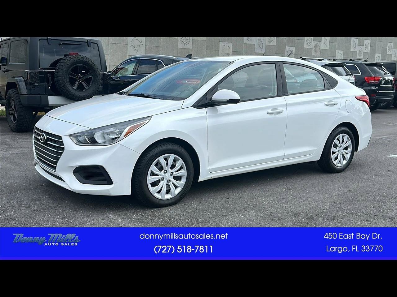 Used 2020 Hyundai Accent SE FWD image 1