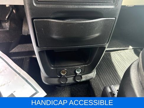 Used 2017 Dodge Grand Caravan SXT FWD image 20