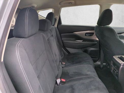 Used 2018 Nissan Murano S image 18