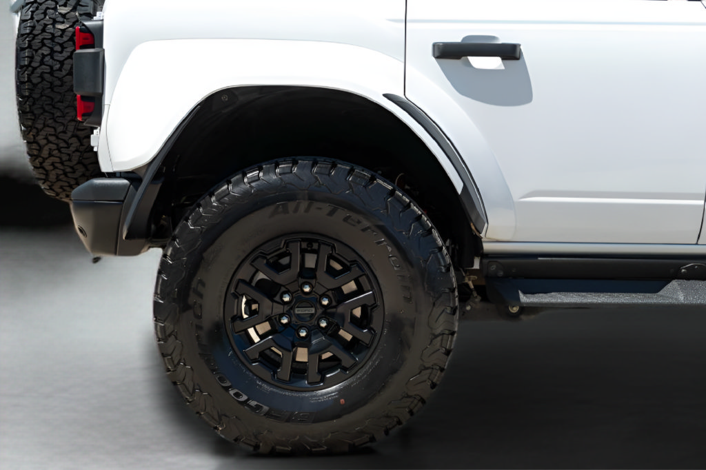 Used 2025 Ford Bronco Raptor AWD/4WD image 7