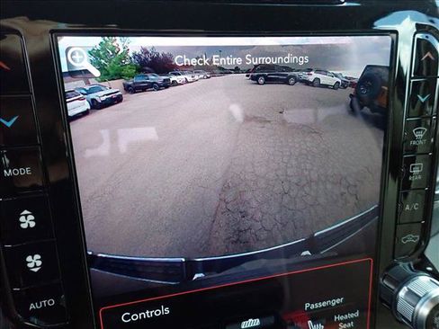 Used 2020 RAM 1500 Laramie AWD/4WD image 23