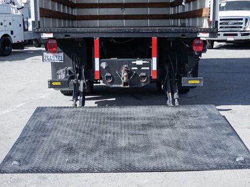 Used 2016 Ford F650 2WD Regular Cab Super Duty image 8