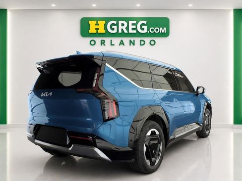 Used 2024 Kia EV9 Land AWD/4WD image 6