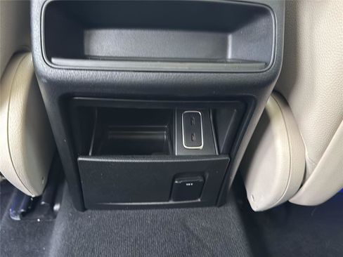 Used 2023 Mercedes-Benz GLE 450 4MATIC w/ AMG Line Exterior image 25
