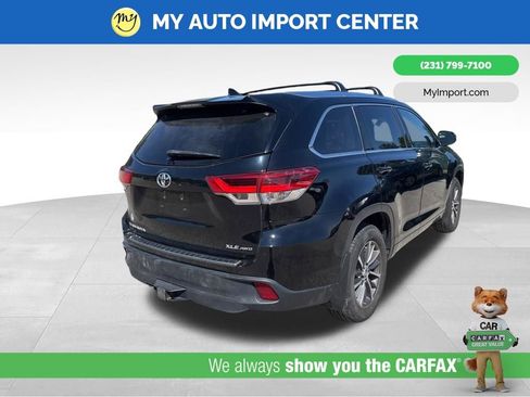 Used 2018 Toyota Highlander XLE AWD/4WD image 7