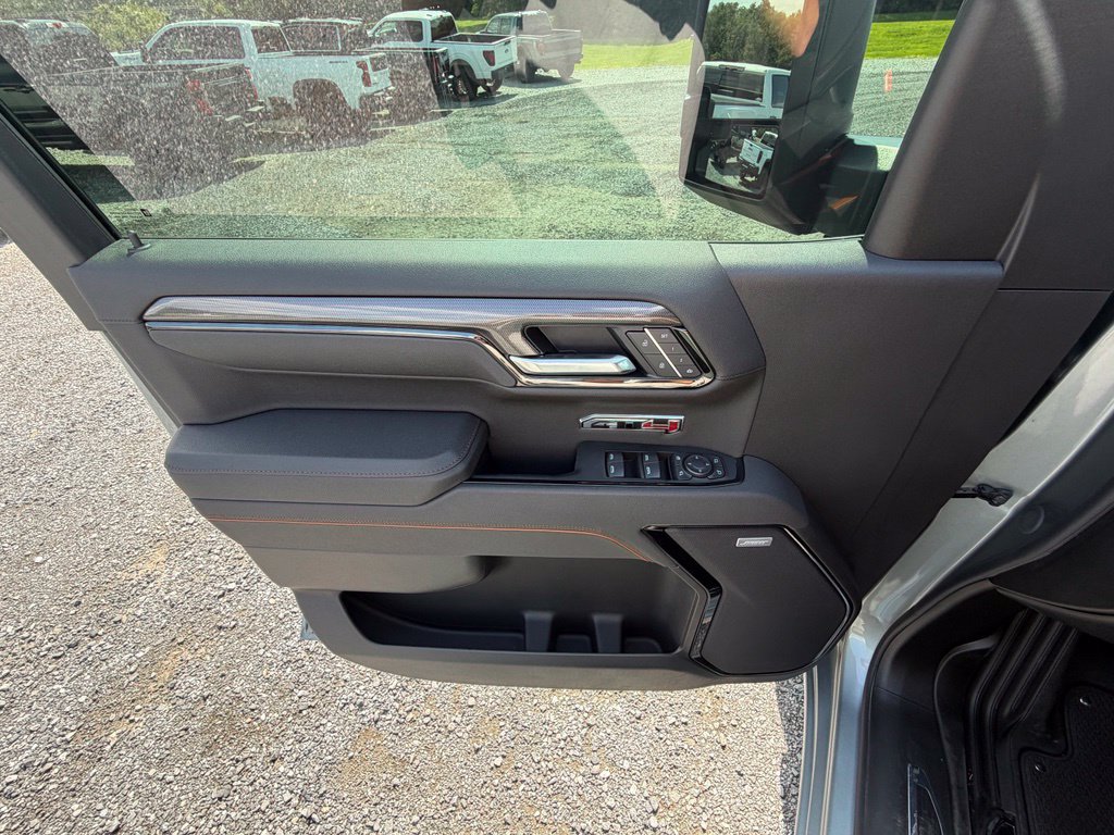 Used 2026 GMC Sierra 1500 AT4 w/ AT4 Premium Package AWD/4WD image 6
