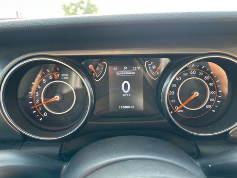 Used 2018 Jeep Wrangler Unlimited Sport S image 28