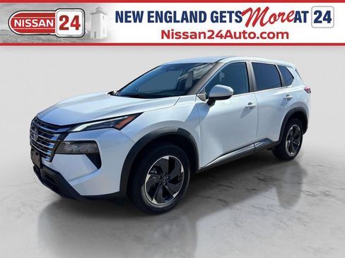 Used 2024 Nissan Rogue SV AWD/4WD image 1