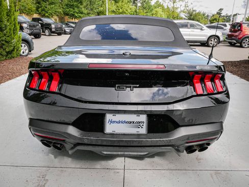 Used 2026 Ford Mustang GT Premium w/ GT Performance Package RWD image 9