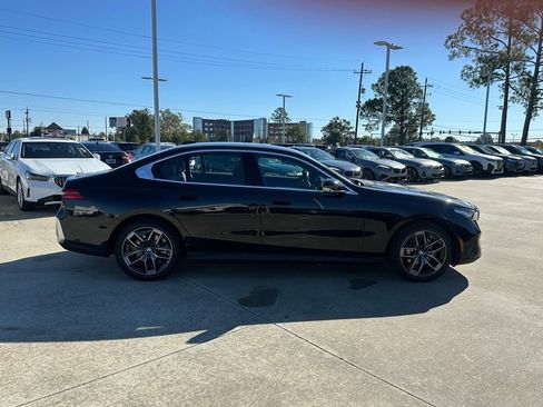 New 2026 BMW 530i w/ Premium Package image 4