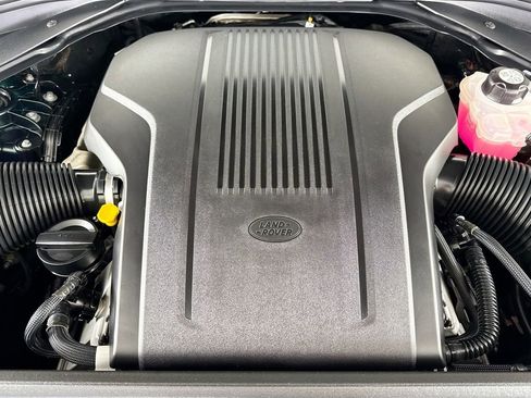 Used 2025 Land Rover Range Rover Long Wheelbase SE image 26