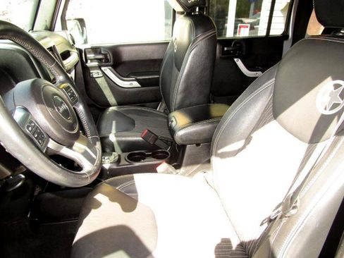 Used 2015 Jeep Wrangler Unlimited Sport image 49