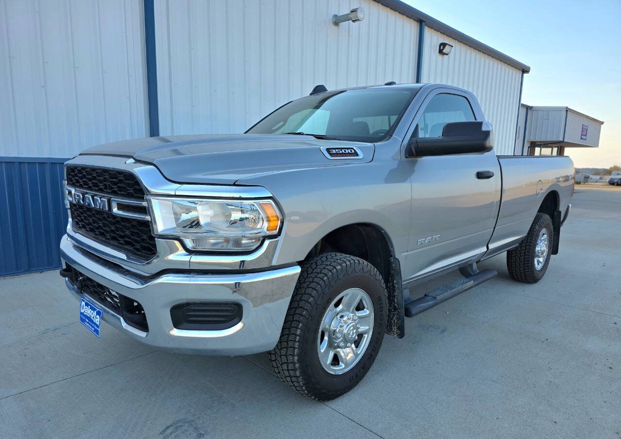 Used 2022 RAM 3500 Tradesman AWD/4WD image 2