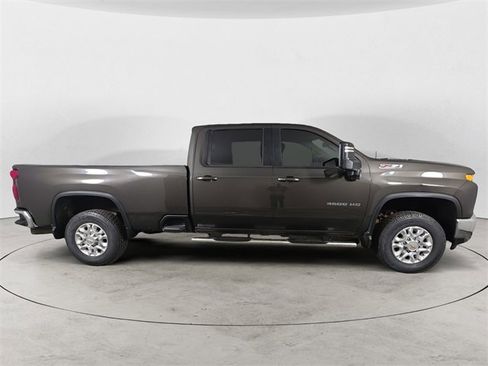 Used 2021 Chevrolet Silverado 3500 LT w/ Convenience Package image 6