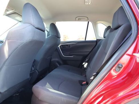 Used 2019 Toyota RAV4 LE image 24