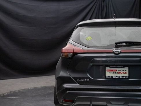 New 2025 Nissan Kicks Play S image 12