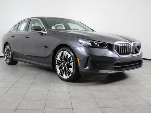 Certified 2026 BMW 540i xDrive image 7