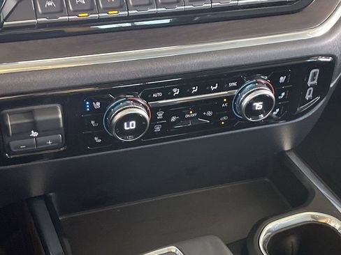 Used 2023 GMC Sierra 1500 SLT w/ SLT Premium Plus Package image 36