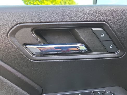 Used 2023 Chevrolet Colorado LT w/ LT Convenience Package image 12