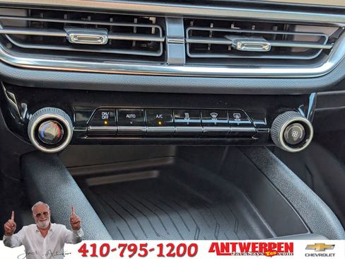 New 2026 Chevrolet Equinox EV LT image 19