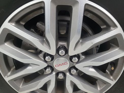 Used 2019 GMC Acadia SLE w/ Driver Alert Package I image 31