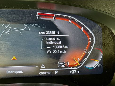 Used 2023 BMW 530i xDrive 530i xDrive w/ Premium Package image 19