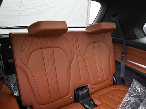 New 2027 BMW X7 M60i AWD/4WD image 27