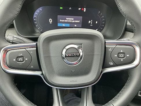 New 2026 Volvo XC40 B5 Core w/ Climate Package image 20