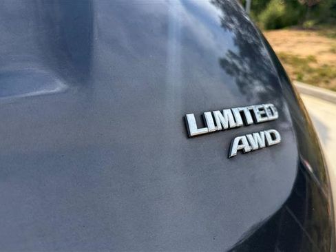 Used 2014 Toyota RAV4 Limited w/ Technology Package AWD/4WD image 14