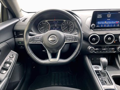 Used 2025 Nissan Sentra SV w/ All-Weather Package image 5