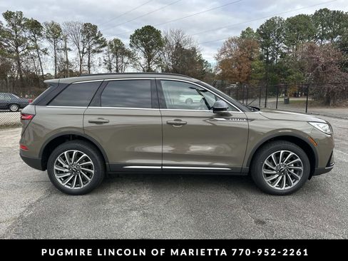 New 2026 Lincoln Corsair Reserve w/ Rear Removable Package Tray AWD/4WD image 8