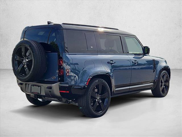 Used 2021 Land Rover Defender 110 X-Dynamic SE AWD/4WD image 5