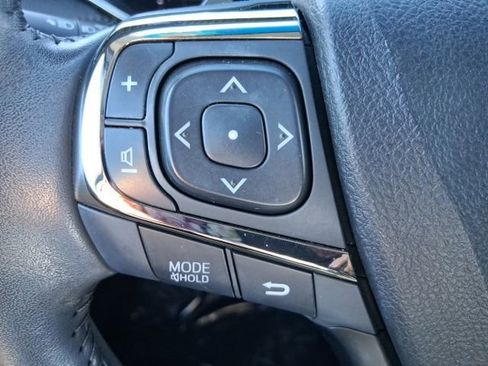 Used 2018 Toyota Avalon Limited w/ Carpet Mat Package image 20