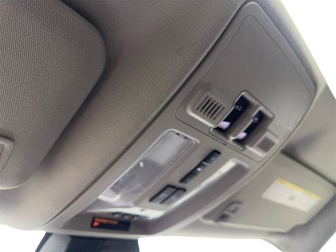 Used 2015 Cadillac SRX Luxury w/ Driver Awareness Package image 73