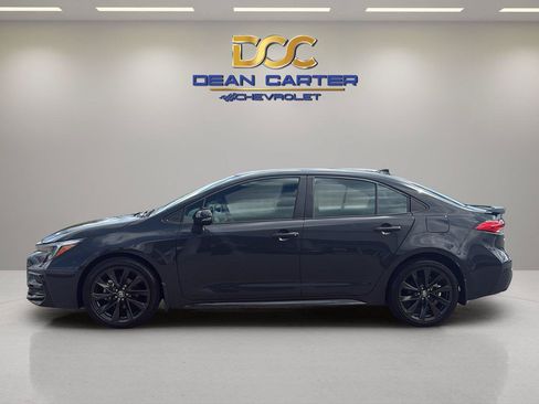 Used 2023 Toyota Corolla SE w/ Carpet Mat Package (TMS) FWD image 2