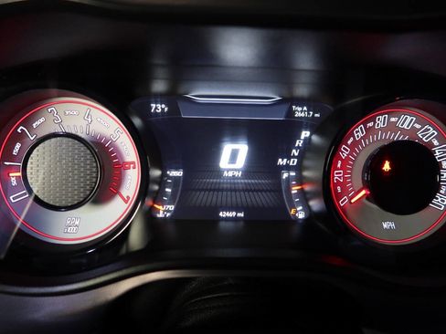 Used 2019 Dodge Challenger R/T Scat Pack w/ Shaker Package image 21