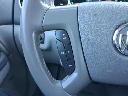 Used 2012 Buick Enclave Leather image 10