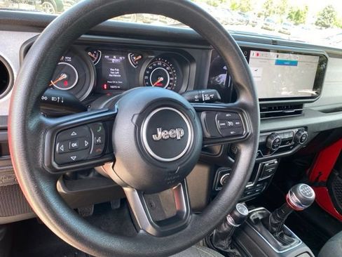 Used 2024 Jeep Wrangler Sport AWD/4WD image 12