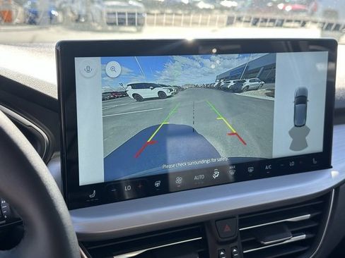 Used 2025 Ford Escape Platinum image 9