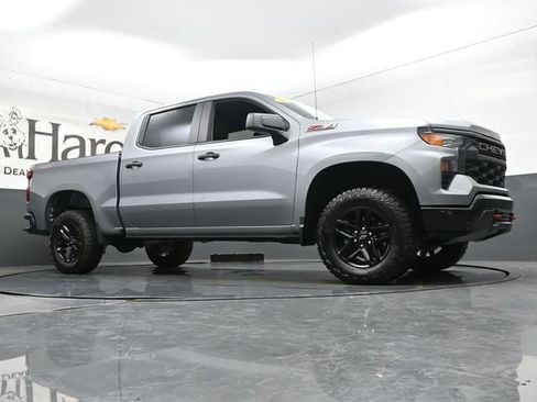 Used 2025 Chevrolet Silverado 1500 Custom Trail Boss AWD/4WD image 2