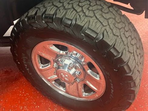 Used 2017 RAM 2500 SLT image 26