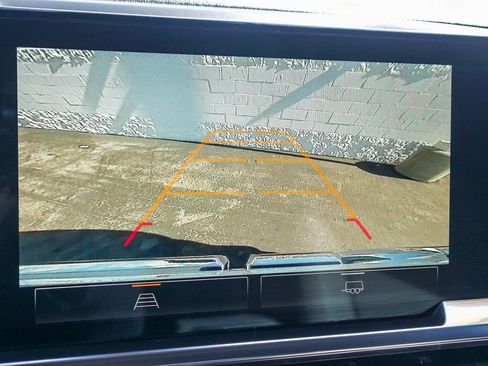 Used 2023 GMC Sierra 1500 Elevation image 23