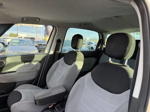 Used 2014 FIAT 500L Easy image 17
